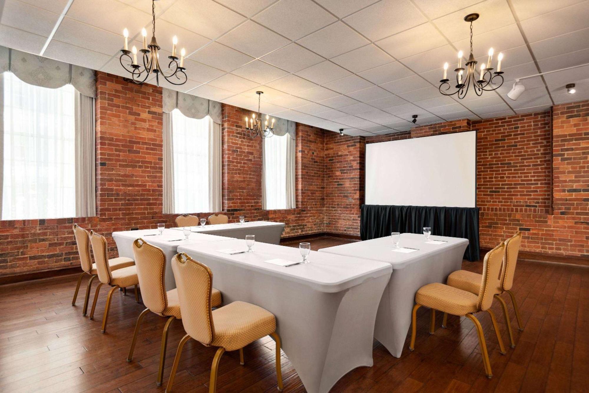 The Historic Brookstown Inn, Trademark Collection By Wyndham Winston-Salem Eksteriør bilde