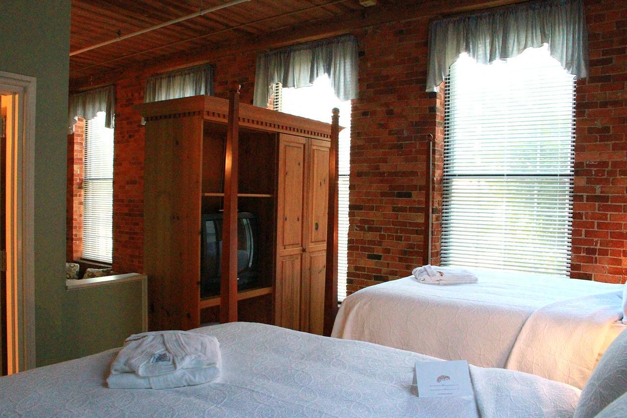 The Historic Brookstown Inn, Trademark Collection By Wyndham Winston-Salem Eksteriør bilde